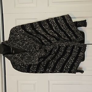 Element black and grey striped sweater